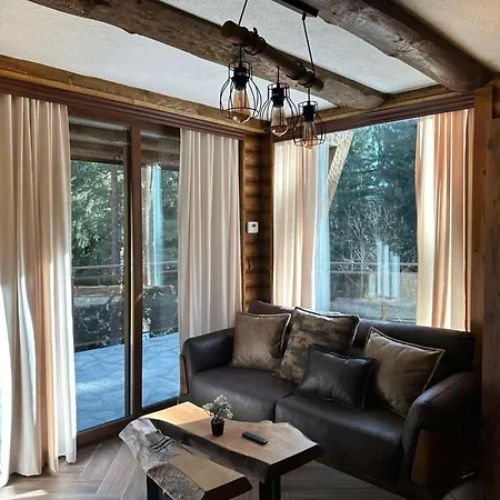 Chalet Eleven *